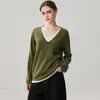 Top de malha de cashmere com blocos de cor outonais, decote em V e bordas dobradas, solto e estiloso, perfeito como camada base