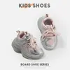 Tenis de Moda para Niñas Primavera y Otoño 2025 Nuevos Zapatos de Papá para Niños Zapatos para Niños Pequeños Zapatos Casuales de Suela Blanda