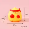 Muñeco Original de Pollito Amarillo Lindo Adornos DIY Accesorios para Colgar Mini Coche Escritorio Pequeños Adornos de Resina