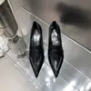 Nuevos Zapatos de Otoño 2025 para Mujer, Zapatos de Salón Bajos de Boca Profunda de Moda y Elegantes Estilo Europeo y Americano, Zapatos de Tacón Medio de Punta Aguda para Mujer