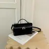 Bolso transfronterizo para mujer, bolso pequeño cuadrado de color block, nuevo bolso de mano de moda, bolso cuadrado pequeño para otoño e invierno, bolso cruzado versátil