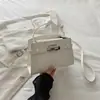Estilo Novo Outono 2026 é uma Bolsa de Mão Simples e Fashion com Design de Fecho de Cadeado para Mulheres, Elegante, de Alto Valor, Bolsa Transversal Estilosa