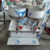 Máquina semiautomática de llenado de pasta de cabeza simple y doble Equipo de llenado de salsa de sésamo, salsa de chile Máquina de llenado de líquidos viscosos