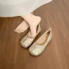 Mocasines planos de punta redonda para mujer, nuevo estilo francés de verano, empeine y suela suaves, versátiles con faldas, zapatos planos rojos