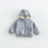 Jaqueta com Capuz Forrada em Fleece para Bebê Inverno 2026 Meninos Letras Bordadas Fofas Lã de Alpaca Top Espessado zdy6761