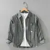 Camisa artística de grafiti estilo japonés de manga larga para hombre 2026, top versátil y moderno de corte holgado casual estilo chaqueta para hombre