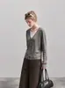 Tricô soltinho em blocos de cor simples, novo design de outono feminino, tricô slim fit 25753