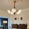 Araña de sala de estar retro americana, vidrio de flor de lirio del valle romántico francés, accesorio de iluminación de madera maciza vintage de alta gama para dormitorio y comedor