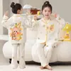 Conjunto de pijama de algodão nuvem de manga longa para meninos, fino, para primavera e outono, roupa de casa infantil com desenho animado, adequado para adolescentes usarem fora.