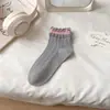 Calcetines Finos de Malla Lindos para Primavera-Verano con Bordes Fruncidos, Calcetines Cortos Transpirables de Moda con Bloques de Color y Puños de Doble Canalé para Estudiantes y Deportes