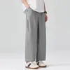 Pantalones cortos nuevos de mezcla de lino 2026 con diseño de bolsillo trasero estilo americano, textura agradable para la piel, transpirables, suaves y estructurados, ropa casual para hombre