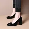 Sapatos femininos de bico quadrado com salto grosso, fivela quadrada de metal, sola macia em camurça, salto médio, confortáveis para ficar em pé por muito tempo, sapatos de trabalho pretos profissionais