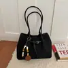Bolso tote grande de moda y casual con patrón tejido para mujer, estilo nuevo, color liso, gran capacidad, adecuado para el uso diario y para ir al trabajo.