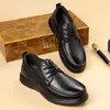 Transfronterizos Nuevos Zapatos Casuales de Cuero para Hombre con Puntera de Piel de Vaca Suela Suave Zapatos de Cuero para Hombres de Mediana Edad y Mayores Zapatos de Moda para Hombre Dropshipping
