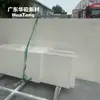 Los paneles de pared GRC con forma de hiperboloide son componentes ligeros y de alta resistencia para muros cortina, utilizados para fachadas decorativas de centros comerciales de lujo a lo largo de las calles.