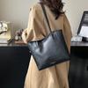 Bolsas de Mano Estilo Coreano para Mujer 2025 Nueva Moda Versátil Bolso Tote de Gama Alta Ligero Casual Simple Bolso de Hombro