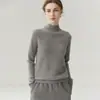 Suéter de Cashmere Feminino Baicaierong Outono/Inverno 2026 com Gola Meia Alta, Design Versátil, Tricô de Lã