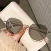 Gafas que cambian de color con gafas de cerca sin maquillaje, gafas fotosensibles anti-luz azul personalizadas versátiles para estudiantes mujeres