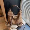 Bolsa de Alta Qualidade Super Popular Grande Capacidade Feminina 2025 Nova Entrada Luxuosa de Nicho Bolsa de Ombro Tote Mochila Multifuncional