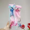 2026 Novo Modelo Pônei Asa Arco-Íris Cabelo Cacheado Degradê Aplique de Cabelo Presilha para Meninas com Fita de Tule Trança de Cabelo Cacheado