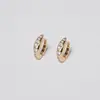 Pendientes Minimalistas y Geniales para Mujer, Lujo Ligero, Temperamento Elegante y Único, Pendientes de Aro, Accesorios para Orejas Creativos de Nicho de Moda