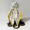 Lenço de Cabeça Estampado de Bolinhas com Flor de Camélia, Lenço Quadrado Transfronteiriço Europeu e Americano da Moda, Lenço de Seda de Alta Qualidade, Faixa de Cabelo Retrô, Top Tubo Atacado