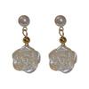 Pendientes de Flor de Camelia Acrílica con Perlas de Imitación Moda Europea y Americana Pendientes Elegantes de Gama Alta para Mujer