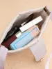 Elegante Nuevo Compacto y Lujoso Patrón de Ola Rombo Decoración de Cabeza de Gato Perlada Bolso Cubo Cruzado para Mujer Lindo y Moderno