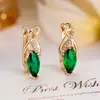 Pendientes de Zirconia de Moda Lujo Ligero para Mujer, Pendientes Colgantes Simples y Versátiles Chapados en Oro, Joyería de Diseño Personalizado de Tendencia Europea y Americana
