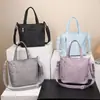 Bolsa de Tecido de Nylon Bordada com Letra Estilo Coreano Bolsa Transversal Feminina Bolsa de Mão Moda Tendência Leve Simples para o Dia a Dia Bolsa de Ombro