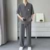 Conjunto casual, camisa polo retro americana, camiseta de manga corta, pantalones largos, conjunto de seda helada moderno de corte holgado para hombre, estilo verano