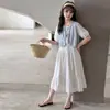Conjunto Infantil para Meninas 2026 Novo Vestido de Verão para Meninas Mais Velhas Moda Tendência Venda Quente Conjunto de Duas Peças com Colete de Verão