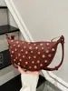 Bolsa Bandolera de Mujer 2026 | Estilo Urbano con Detalles Dorados, Ideal para Outfits Casuales
