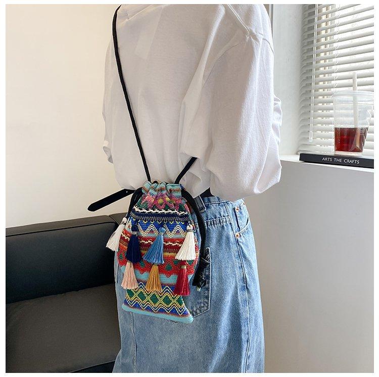 包包女可爱小挎包小鱼包云南民族风刺绣可爱逛街女士手机包单肩包