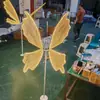 Nuevos Accesorios para Bodas Luces de Mariposa Luminosas Alas Guía de Camino Escenario T Decoración de Salón de Bodas Adornos Colgantes del Techo Arreglo