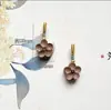 Acessórios de pingente DIY de sino de lótus de madeira de pêssego, pingente de lótus para pulseira, joias decorativas, contas espaçadoras, ornamento para pendurar