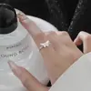 Anel Borboleta Dançante para Ponta do Dedo para Meninas, Design de Nicho, Anel de Dedo Indicador Moderno, Anel Aberto Versátil e Elegante para Roupas de Trabalho