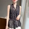 Top sin mangas de georgette con lunares y frontal cruzado, cuello en V, estilo elegante con lunares, chaleco sin mangas, cárdigan, ligeramente transparente, tejido de malla de alta gama