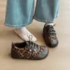 Zapatos Deportivos Casuales de Cuero Suave con Tacón Oculto Estilo Retro Mate Versátiles para Mujer Estilo Coreano con Cordones Zapatos de Tabla Zapatos de Entrenamiento Alemanes Estampado de Leopardo Moda