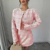 Conjunto de Duas Peças Feminino Outono e Inverno Novo Europeu e Americano Blazer Curto de Botão Único + Vestido Pequeno com Fragrância Retro Francês