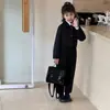 Roupas de Primavera para Meninas 2026 Novo Estilo Retrô Pequeno Conjunto de Terno Estilo Chanel Moda Coreana Elegante Pequeno Terno para Menina Roupa Formal