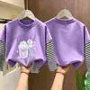 Camiseta de manga larga de retazos para niña de algodón puro, nuevo estilo de otoño 2026, camiseta básica para niños talla mediana y grande, top falso de dos piezas, ropa para niños