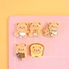 Oso Pequeño de Dibujos Animados Juguete Comestible Accesorios de Resina Pegamento de Crema DIY Pegatinas para Funda de Teléfono Escena en Miniatura de Paleta de Pan Adornos