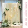 Conjunto de decoração de quarto de casamento com cortinas de tecido, guirlandas, roupão, decoração de fundo, área de recepção de casamento, sessão de fotos, arranjo de flores artificiais
