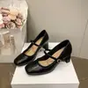 Zapatos de tacón alto estilo Mary Jane, nuevo estilo primavera 2026 para mujer, tacón grueso, estilo francés, adecuados para vestidos, zapatos de salón elegantes, punta redonda, boca poco profunda