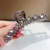 Pinza para el cabello de cristal de alta gama, tamaño mediano, para mujer, pinza de garra nicho y sofisticada para peinados semi-recogidos, pinza de tiburón para la parte trasera de la cabeza
