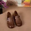 Zapatos populares para mujer, cuero suave, casual retro, antideslizantes, nuevo modelo otoño 2026, zapatos de cuero resistentes al desgaste, suela suave, zapatos cómodos para mamá