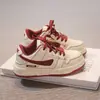 Zapatillas Casuales de Moda para Niños 2025 Primavera Nuevos Zapatos Deportivos Bajos para Niños Estilo Coreano Zapatos para Niñas Mayores