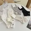 Calcetines bordados de corazón para mujer, calcetines cortos lindos, malla fina de verano, resistentes al olor, ligeros y transpirables, nuevo modelo popular 2026