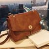 Bolso retro para mujer, gran capacidad, nuevo bolso de mensajero de moda 2023, este año, textura popular, versátil, pequeño bolso cuadrado.